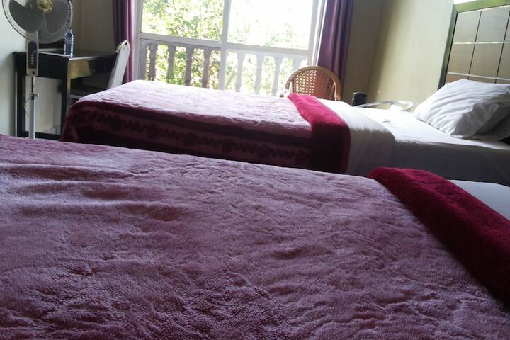 Room 30 of 94