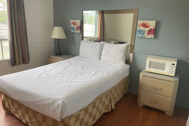 Room 18 of 29