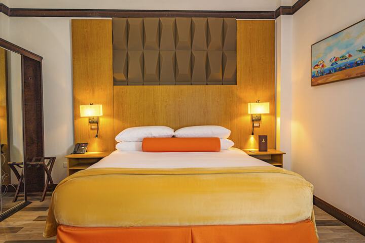 Room 26 of 83