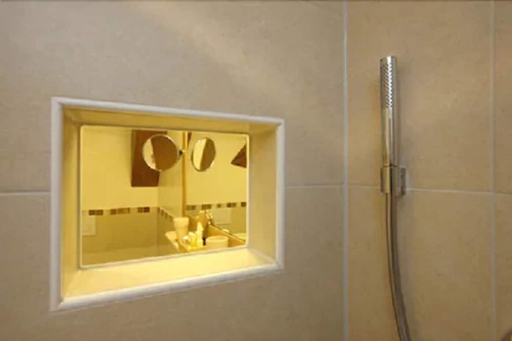 Room 10 of 17