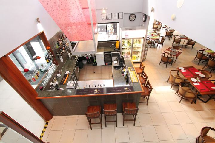 Dining Photos