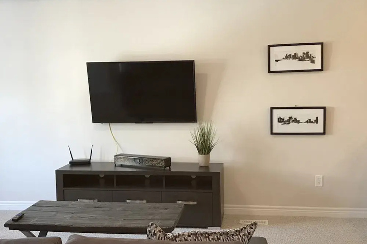 Room 9 of 15