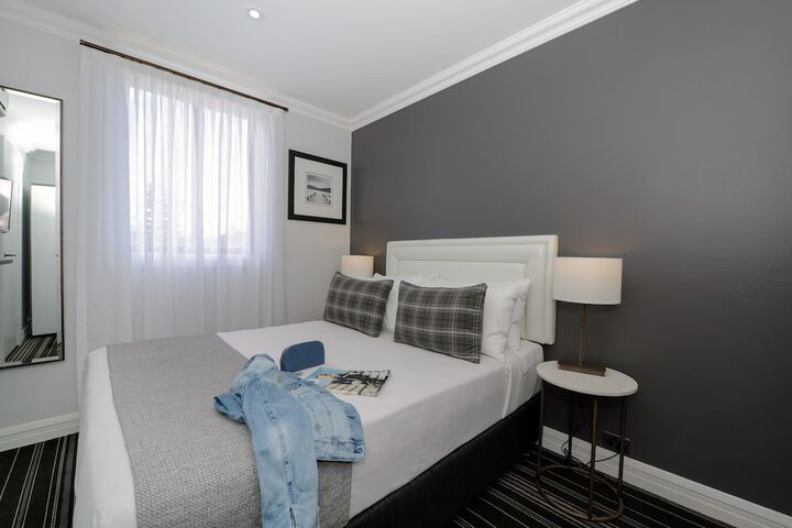 Room 15 of 103