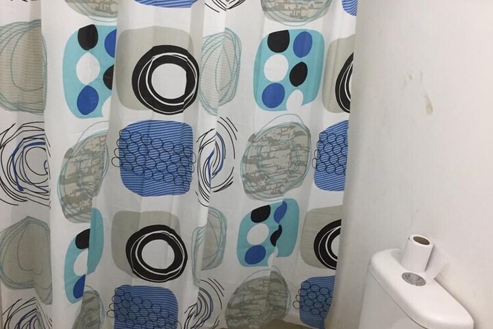Room 10 of 13