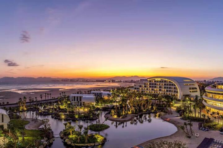Exterior of Fuzhou Seaview Fliport Resort