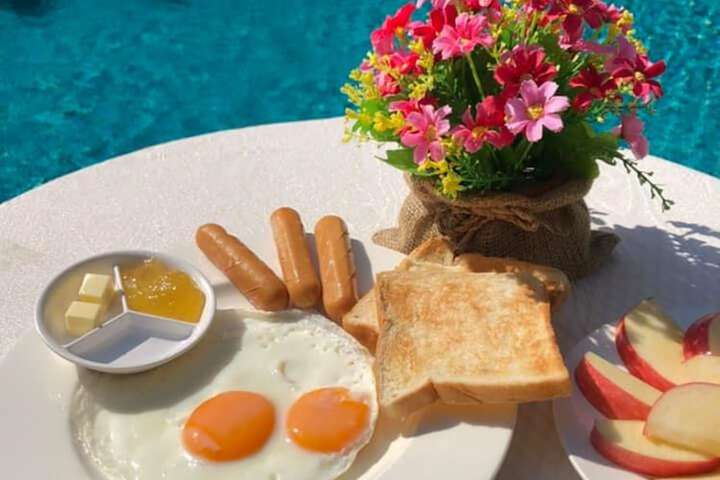 Breakfast/Coffee Service 71 of 100