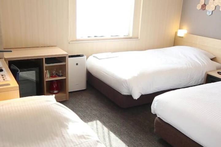 Room 8 of 29
