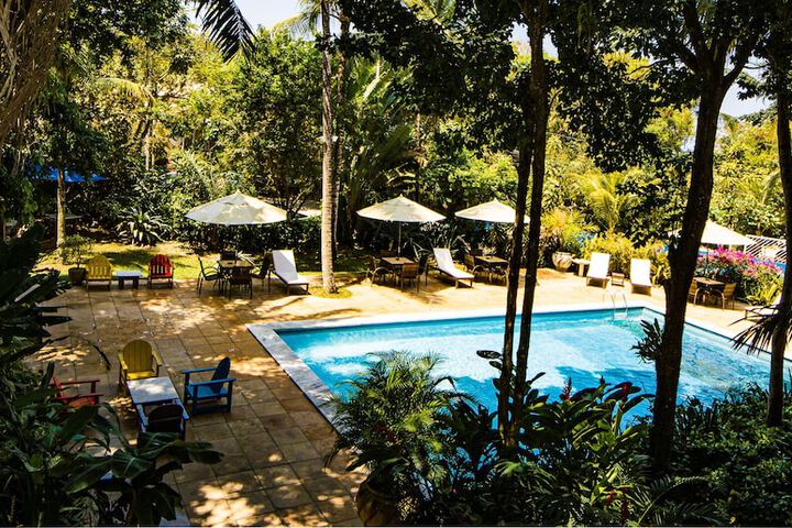 Hotel Pool