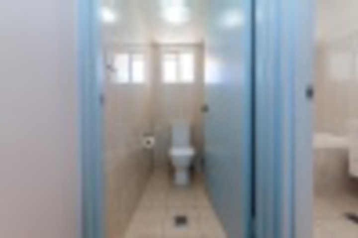 Room 160 of 216