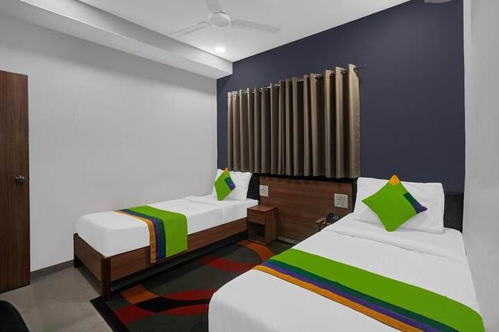 Room 8 of 29