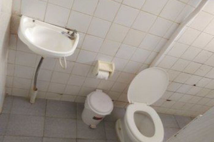Room 7 of 189