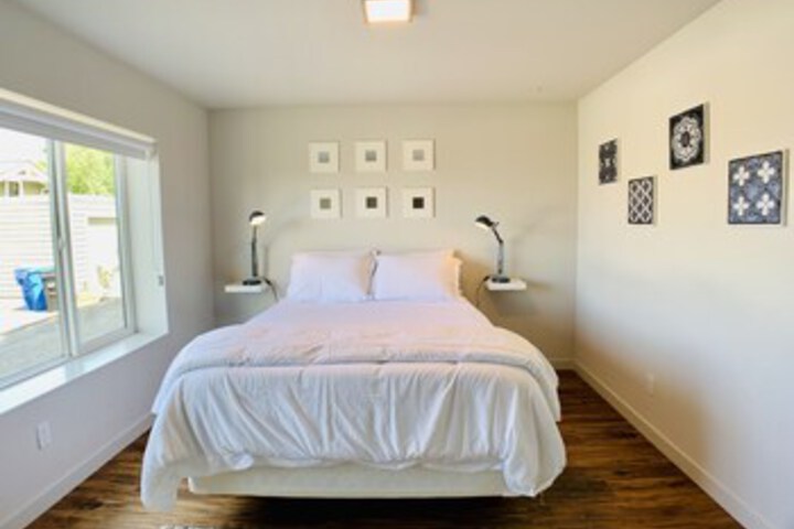 Room 16 of 17