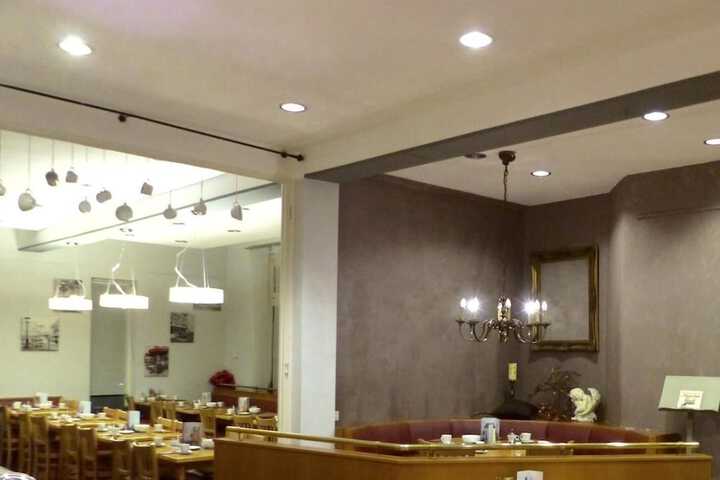 Dining 17 of 23