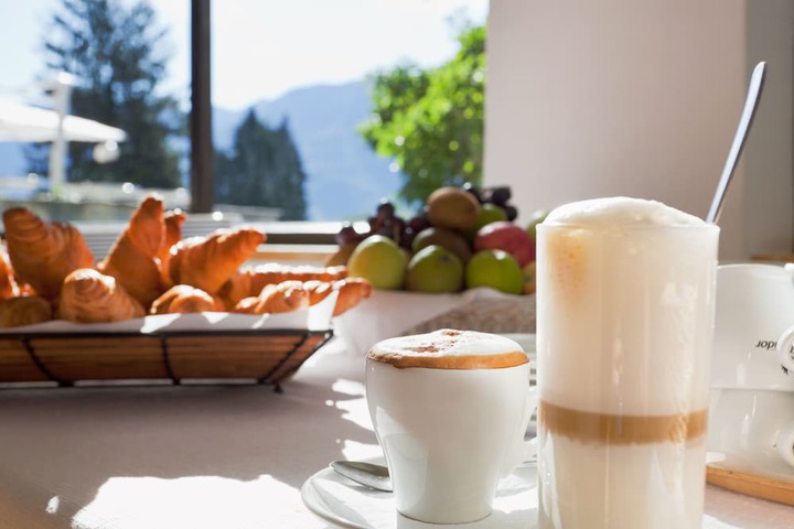 Breakfast/Coffee Service 40 of 70