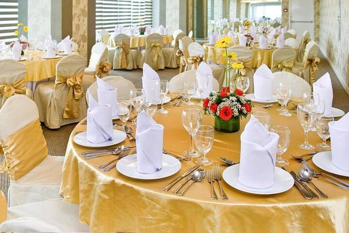 Ballroom/Hall 20 of 28