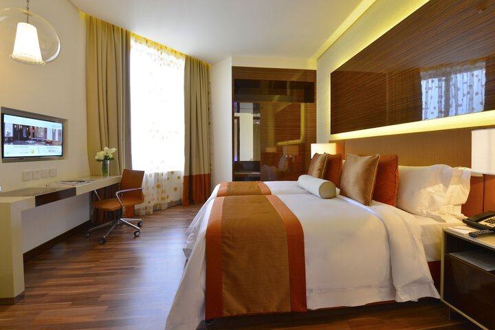 Room 8 of 53
