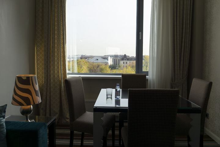Room 22 of 60