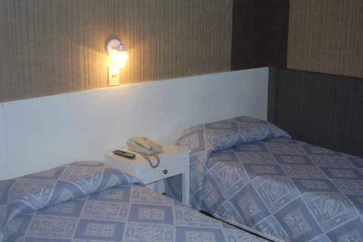 Room 2 of 14