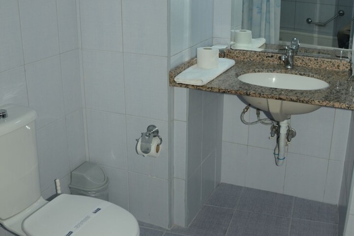 Room 5 of 41