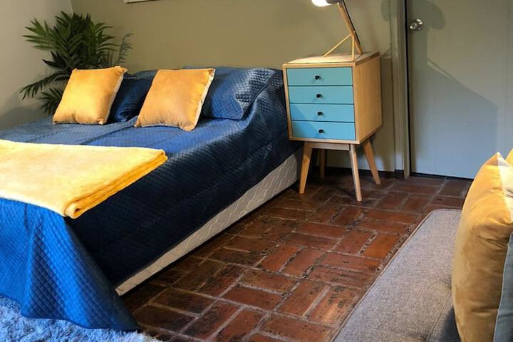 Room 17 of 64