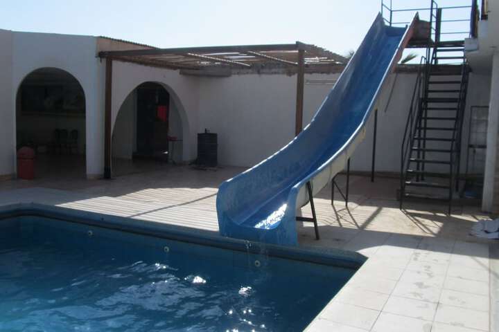 Pool 27 of 40