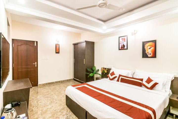 Room 16 of 31