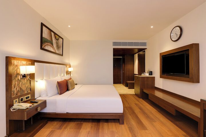 Room 7 of 61