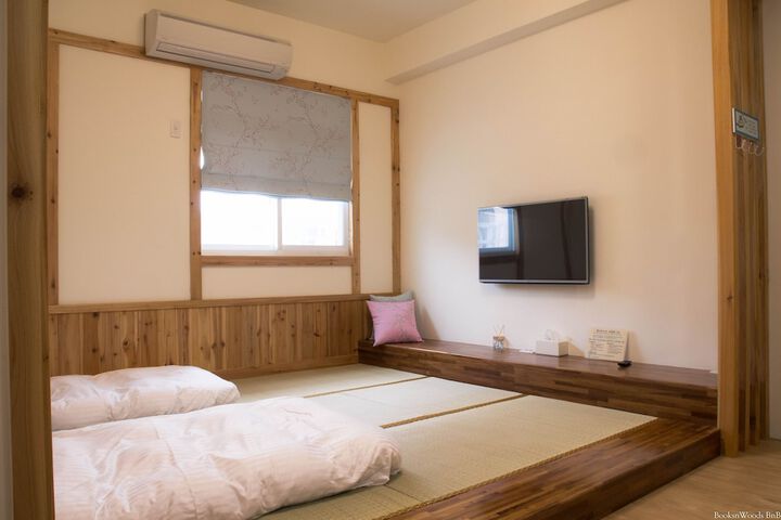 Room 12 of 63