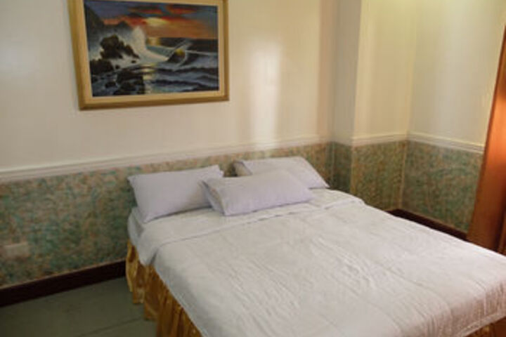 Room 34 of 89