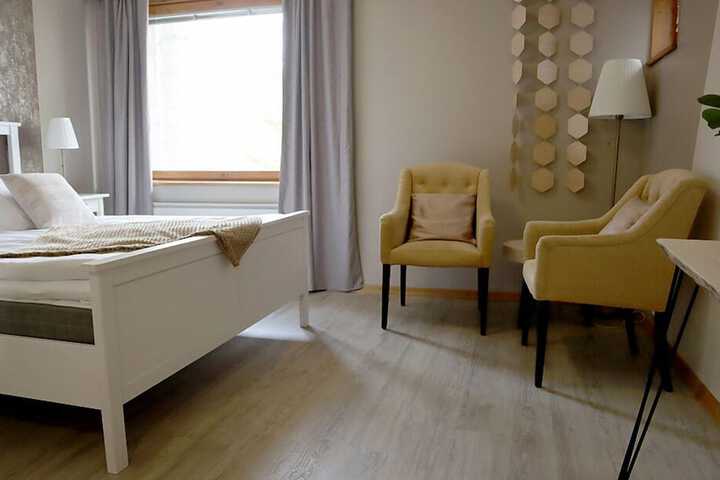 Room 3 of 46