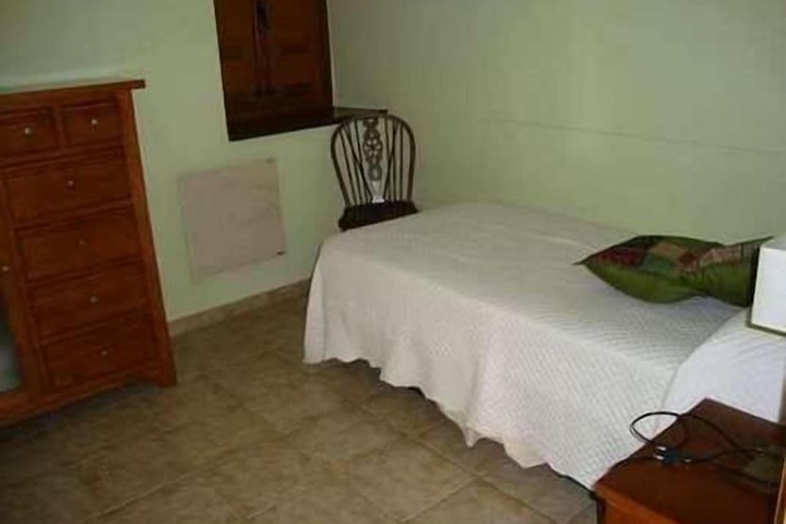 Room 7 of 49
