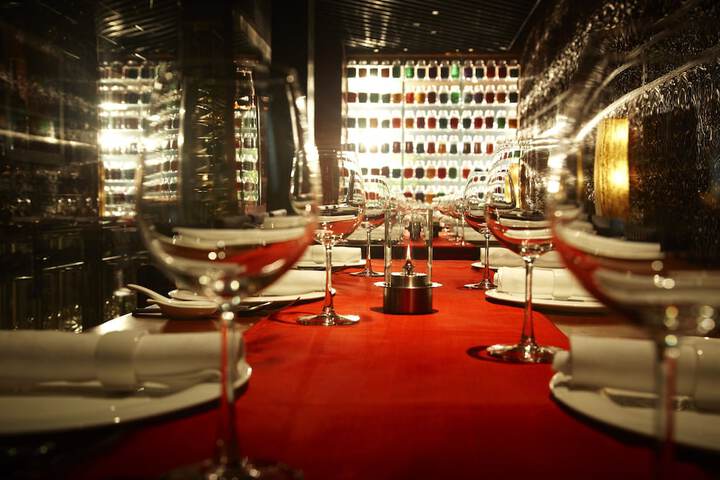 Dining 37 of 63