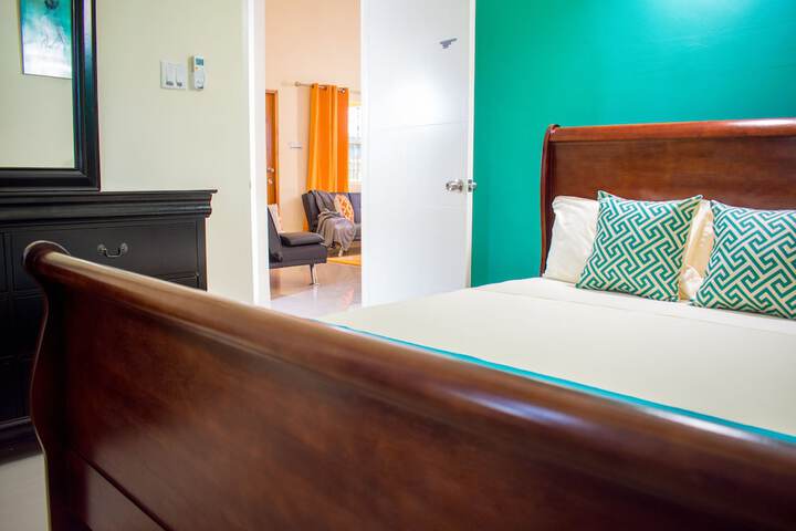 Room 10 of 52