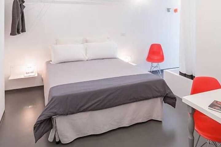 Room 12 of 22