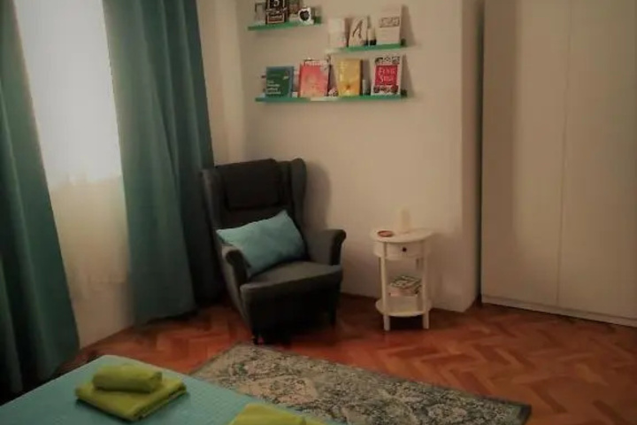 Room 18 of 22