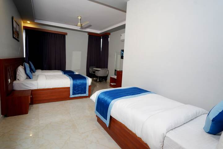 Room 20 of 37