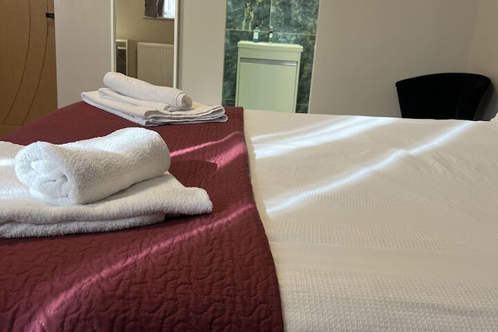 Room 44 of 91