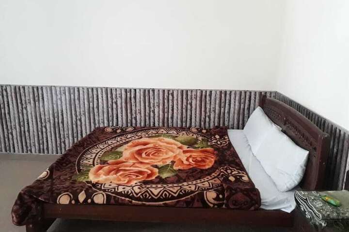 Room 15 of 15