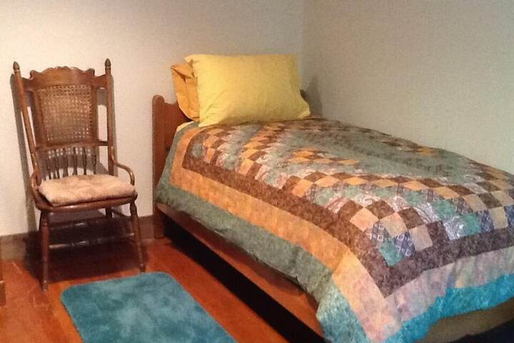 Room 19 of 40