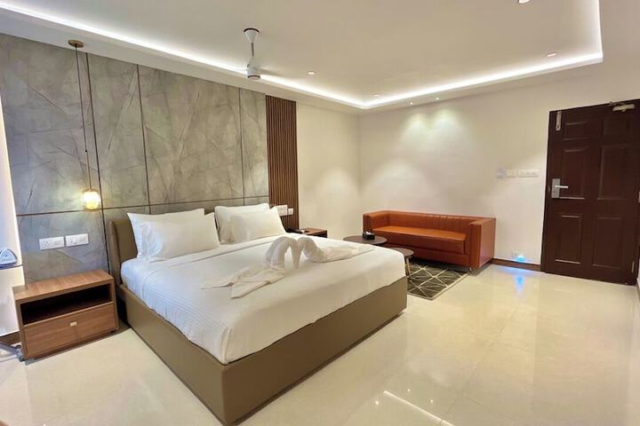 Room 75 of 97