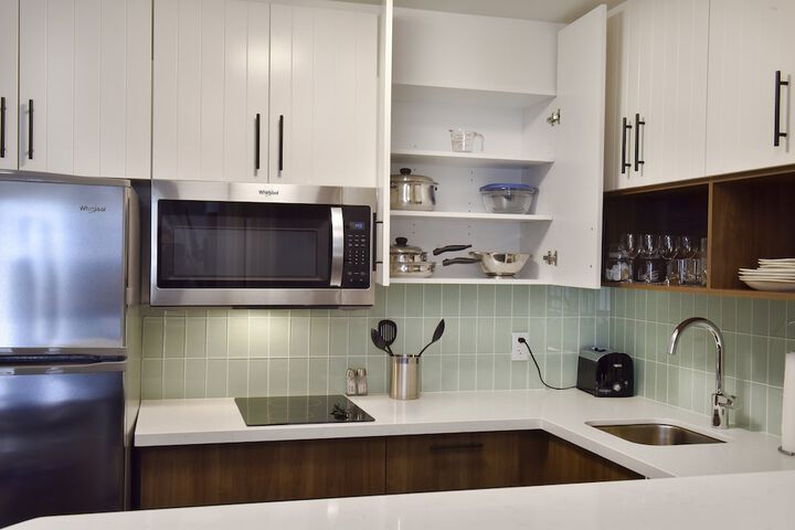 2 Queen 1 Bedroom Suite Mobility Accessible Roll Shower (16 of 29)