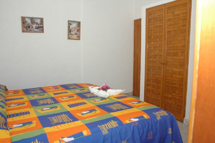 Room 5 of 34