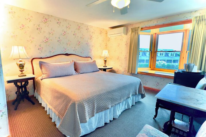 Room 60 of 100