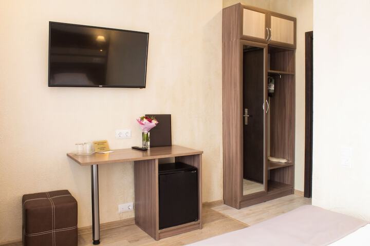 Room 14 of 48