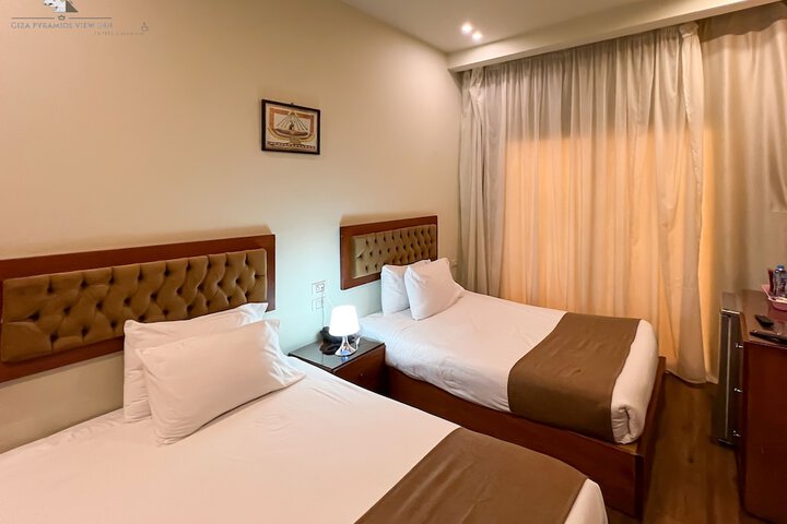 Room 50 of 284