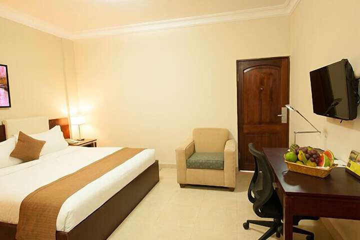 Room 7 of 28
