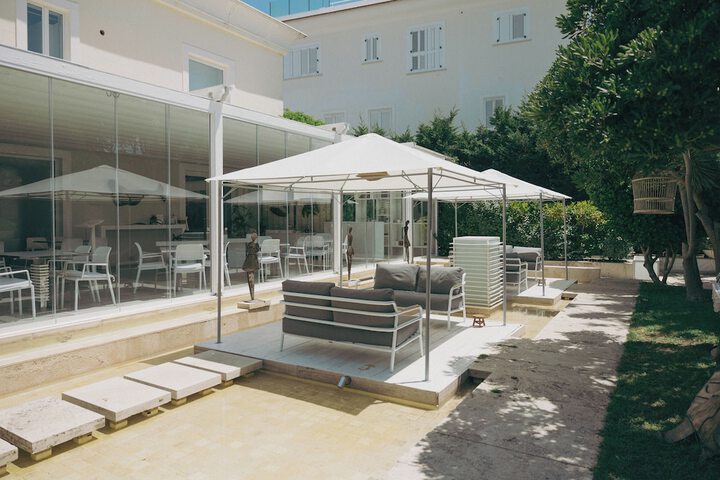 Hotel Exterior 79 of 85