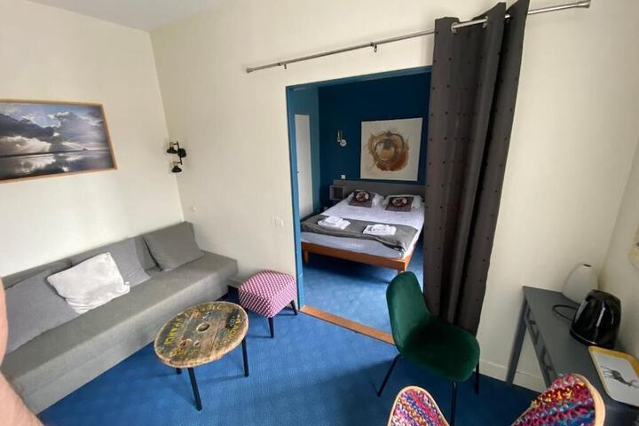 Room 2 of 46
