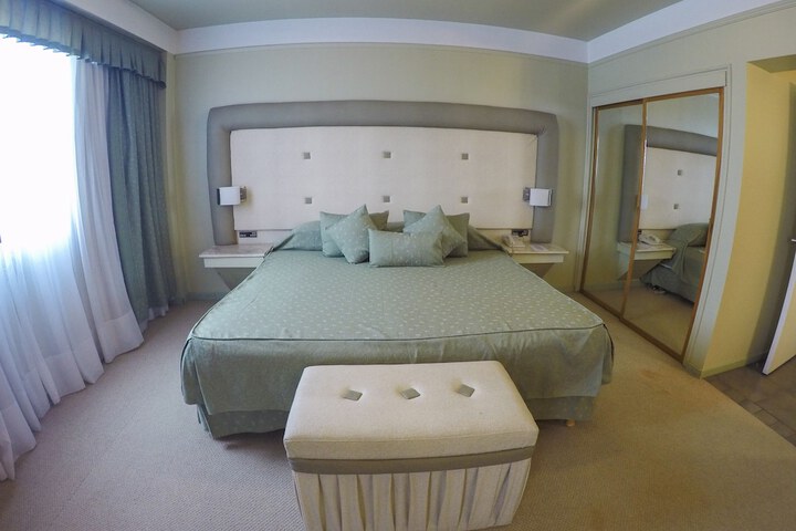 Room 11 of 59
