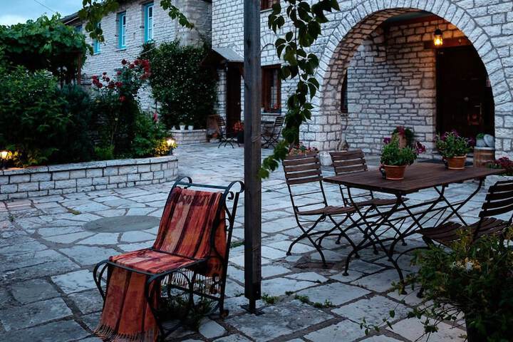 Terrace/Patio 15 of 16